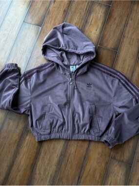 ADIDAS Women’s Small Lavender/Plum Velvet Ribbed Hooded Zip Jacket, Pockets